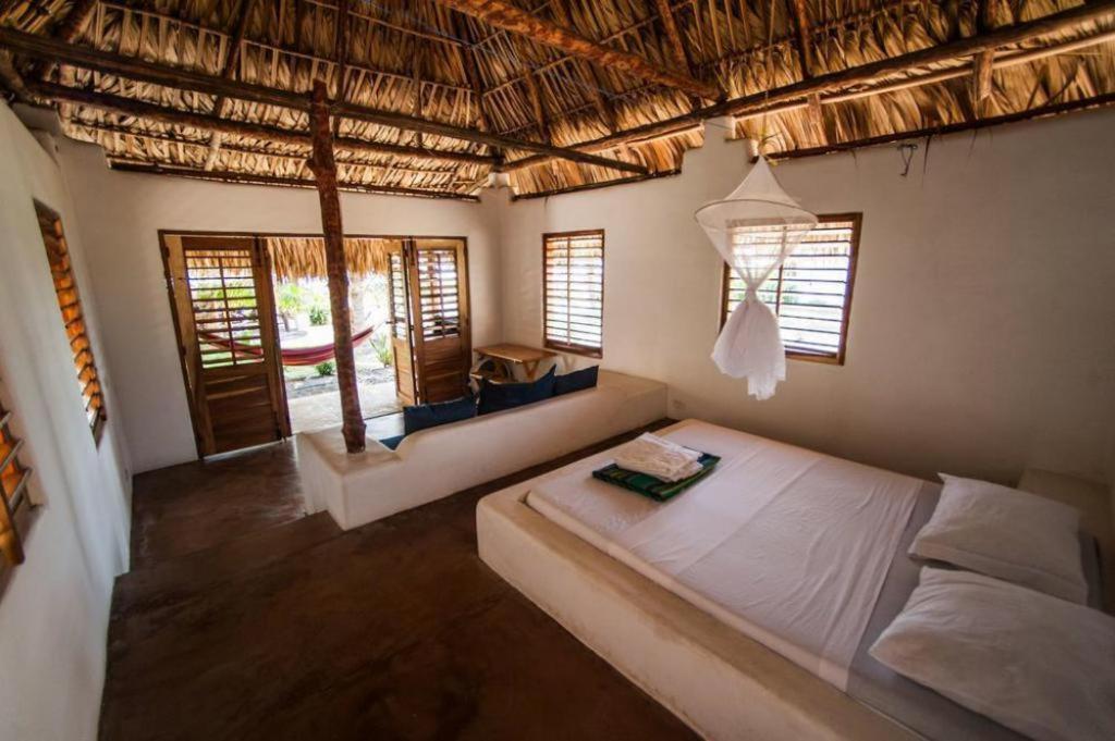 Paredon Surf House Hotell El Paredón Buena Vista Rum bild