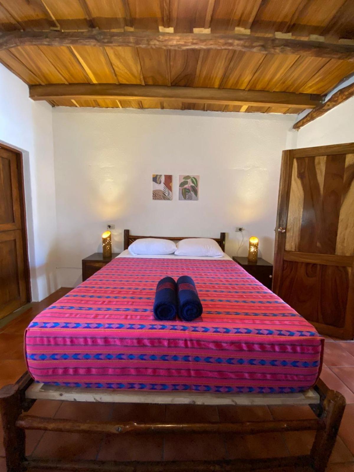Paredon Surf House Hotell El Paredón Buena Vista Exteriör bild